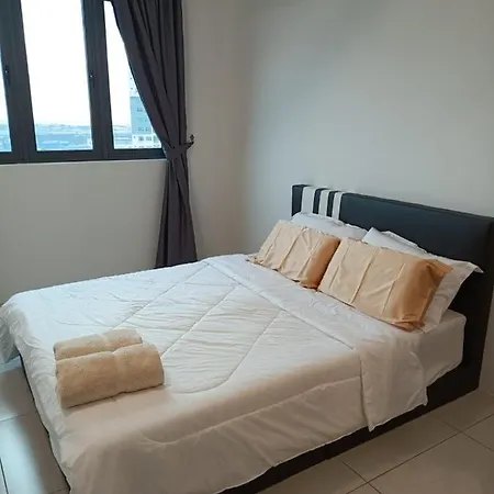 Meritus Apartment Perai Bagian luar foto